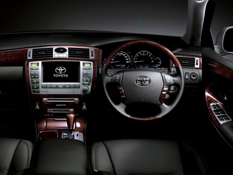  Toyota Crown Majesta 2006 года  (фото 10 из 13)